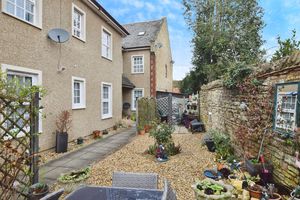 Communal Garden- click for photo gallery